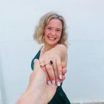 Profile Picture of ella moore (@ellalmoore) on Instagram