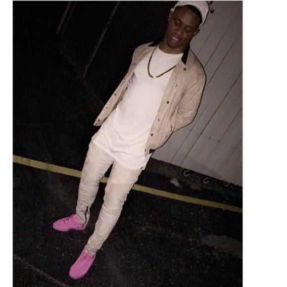 Profile Picture of Lonnell Johnson (@pljohnson) on Poshmark