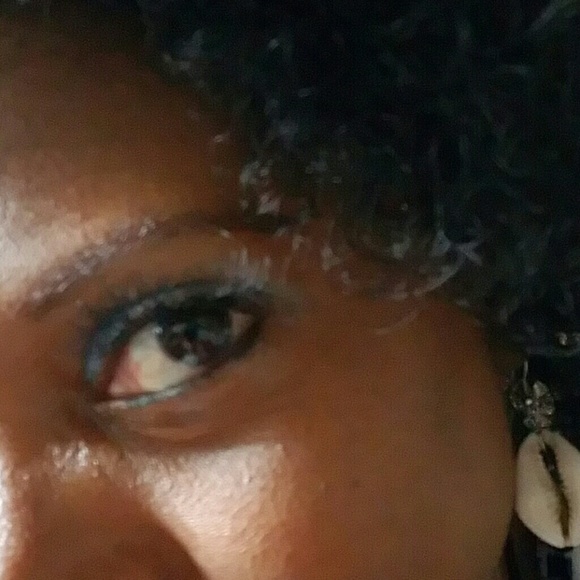 Profile Picture of Kim Mckenzie (@kimmiemc88) on Poshmark