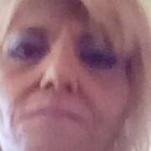 Profile Picture of Linda Forcino (@lindaforcino) on Poshmark