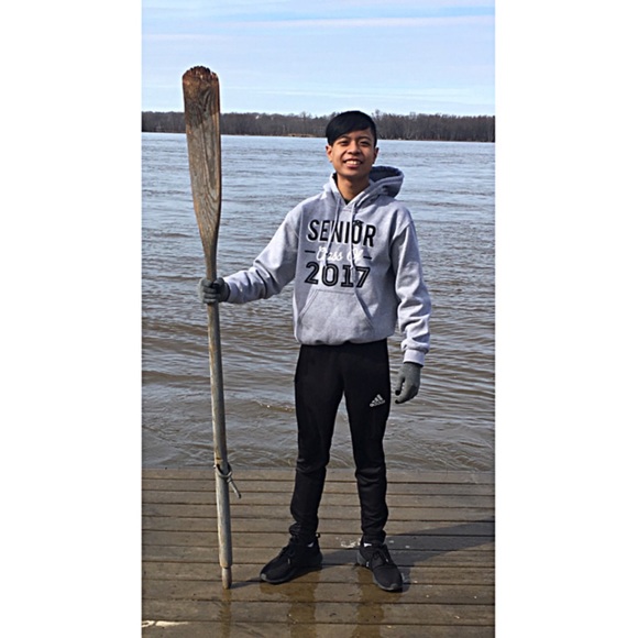 Profile Picture of Soutchay Sophanavong (@soutchayy) on Poshmark