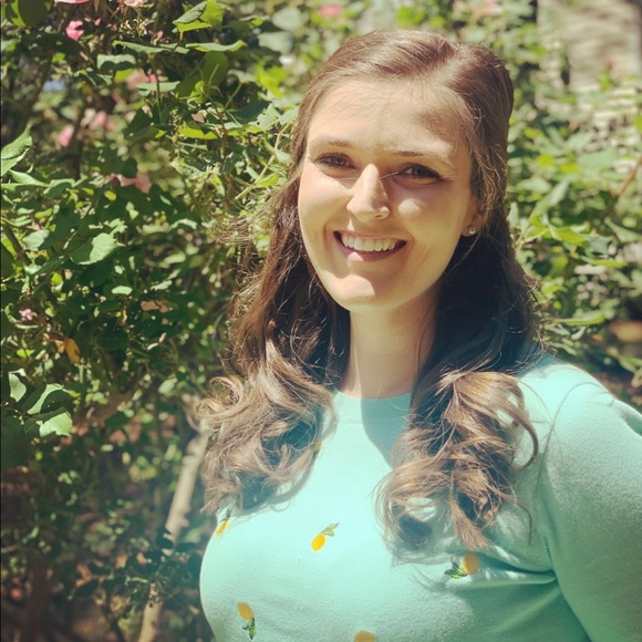 Profile Picture of Faith Speranza (@faithsperanza) on Poshmark