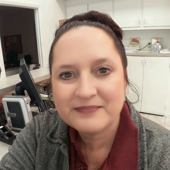 Profile Picture of Tabitha Taber (@tabermom) on Poshmark