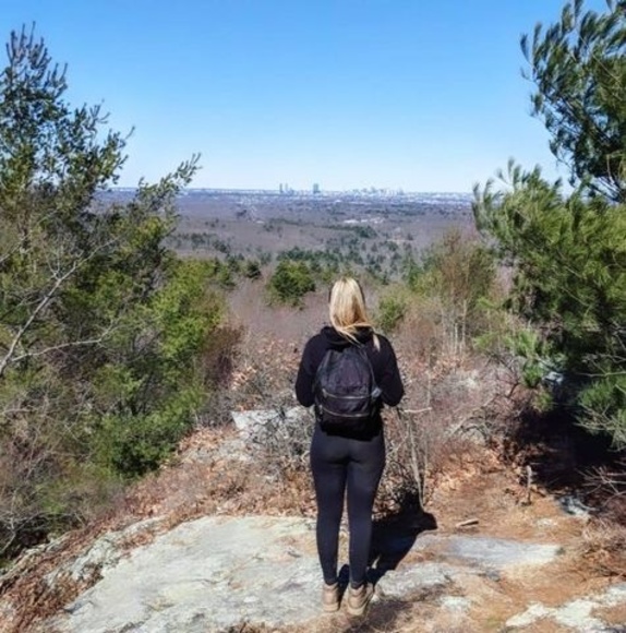 Profile Picture of Linds Tinkham (@lindsaye15) on Poshmark