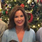 Profile Picture of Laura Burkett (@l.m.burkett) on Instagram