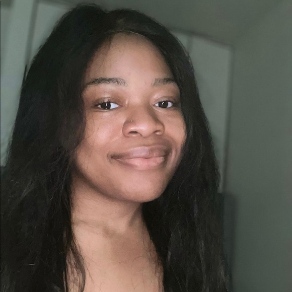 Profile Picture of Rachel Dupree (@rd123_) on Poshmark