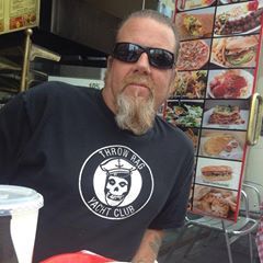 Profile Picture of Scott Lough (@petey_margaritey) on Tiktok