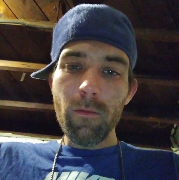 Profile Picture of Jason Booher (@jasonbooher198) on Poshmark