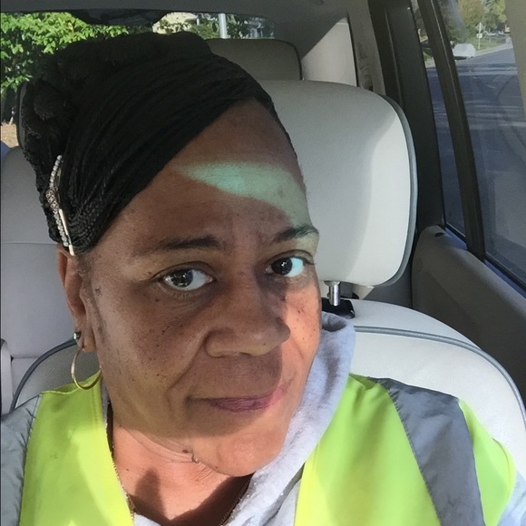 Profile Picture of Marcia Akinmusire (@akinmusire) on Poshmark