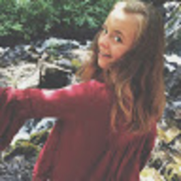 Profile Picture of Finley Gresnick (@fgresnick) on Poshmark