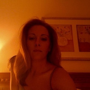 Profile Picture of Angelia (@lialinajolie) on Myspace