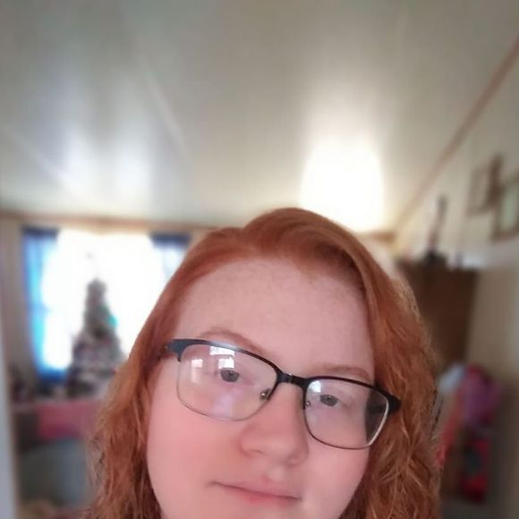 Profile Picture of Samantha Cooper (@sammievslife) on Poshmark