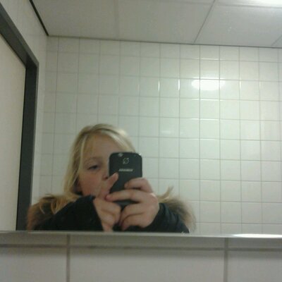 Profile Picture of Irisbergman (@bergmaniris) on Twitter