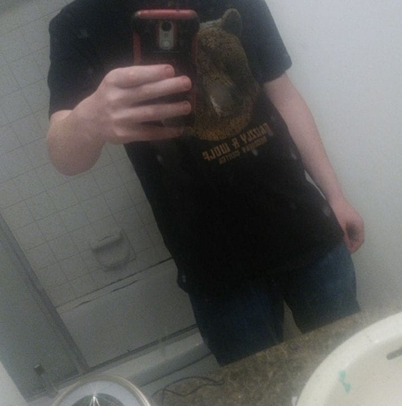 Blake Greenlee - Poshmark Profile Picture of Blake Greenlee (@blakegreenlee8) on Poshmark