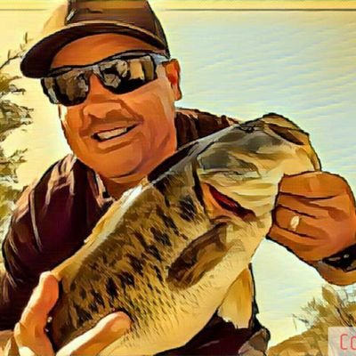 Profile Picture of Aaron Espanol (@iamanesp) on Twitter