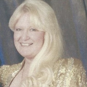 Profile Picture of Ellen Locker Tomlinson (@ellensworld) on Myspace