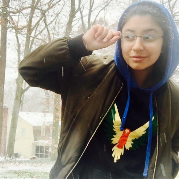 Profile Picture of Amal Haq (@_ahaq44) on Poshmark