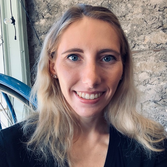 Profile Picture of Jessica Pankow (@jessapankow) on Poshmark