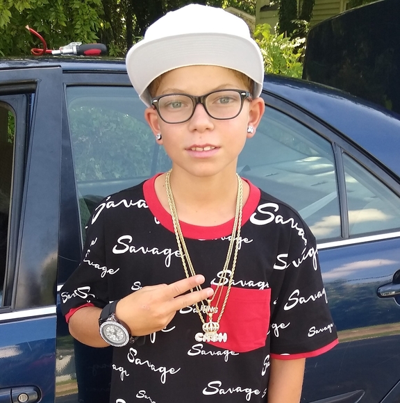 Profile Picture of Steven Hilton jr. (@stevenhilton136) on Poshmark