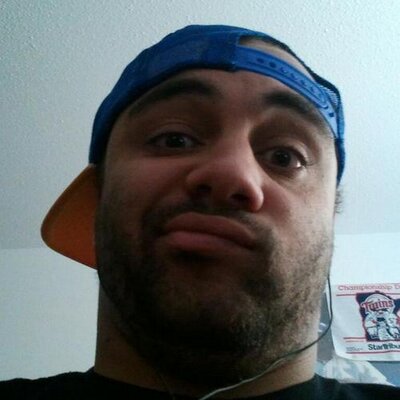 Profile Picture of Josh Berg (@Uncle_Lish) on Twitter