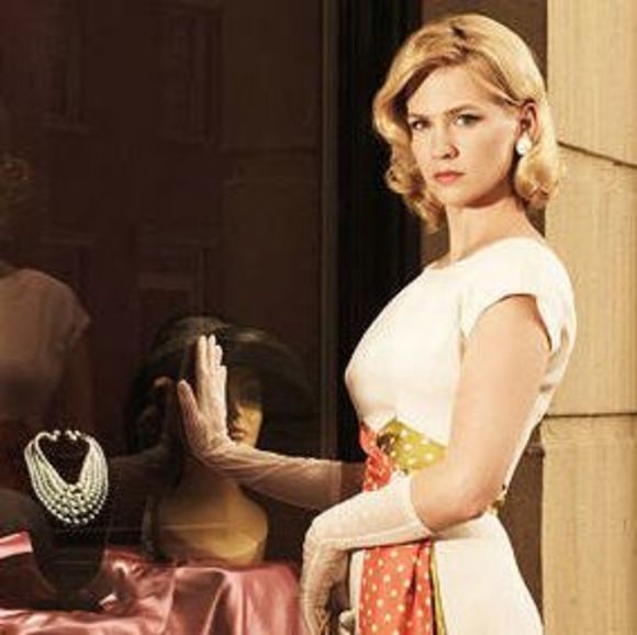 Profile Picture of Julia Bryan (@jaybee2290) on Poshmark