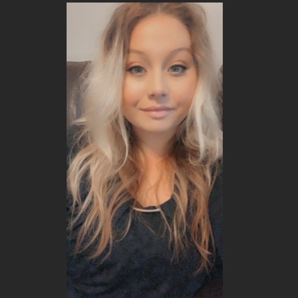 Doniell Dickey - Poshmark Profile Picture of Doniell Dickey (@donielldickey07) on Poshmark