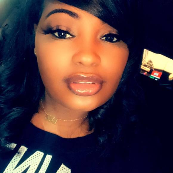 Profile Picture of Mikeala Simon (@mekemillz) on Poshmark