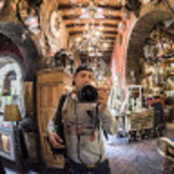 Profile Picture of Victor Carrera (@victorhcarrera1) on Poshmark