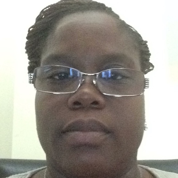 Profile Picture of Christy Fordham (@christyfordh128) on Poshmark