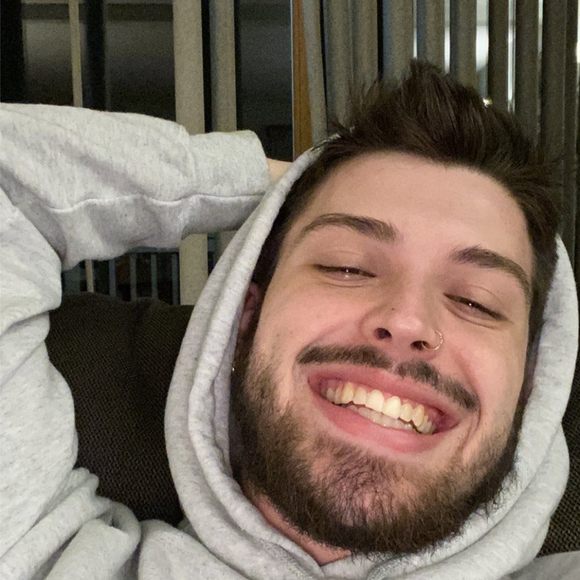 Profile Picture of Jeffrey Mahoney (@jeffmahomey) on Poshmark