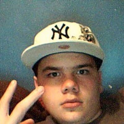 Profile Picture of Trevor Hurd (@trev4242) on Twitter