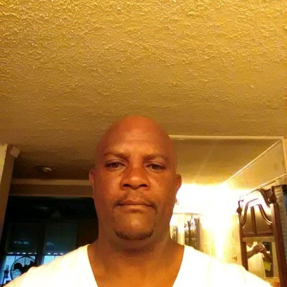 Profile Picture of Howard Moton (@motonhoward827) on Poshmark