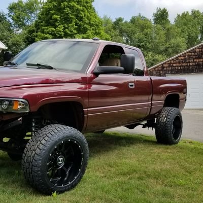 Profile Picture of Michael Kwoka (@mike_k99780) on Twitter