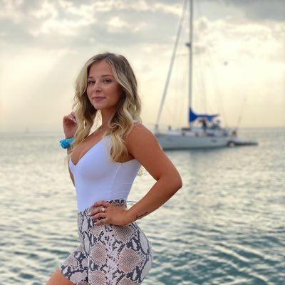 Λ L O N Λ  D - Twitter Profile Picture of Λ L O N Λ  D (@AlonaBrittDee) on Twitter