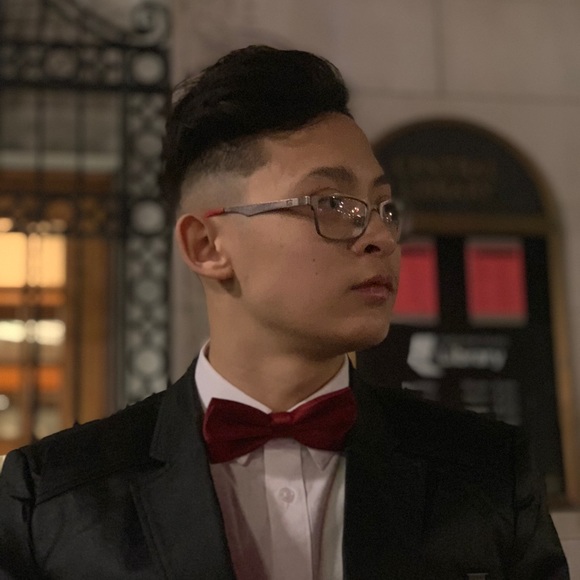 Profile Picture of Kenny Bowen-than (@kennybowent) on Poshmark