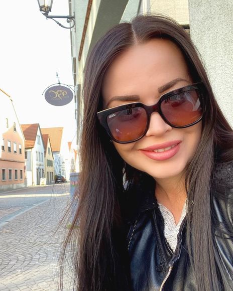 Jocelyn Simon - Poshmark Profile Picture of Jocelyn Simon (@orchijocel) on Poshmark