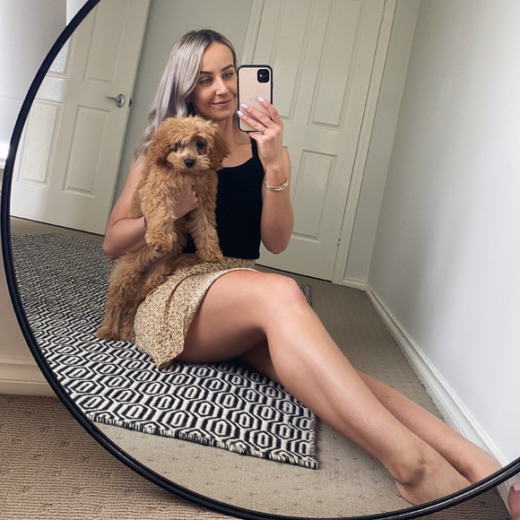Profile Picture of Gemma Pearson (@gemm_94) on Poshmark