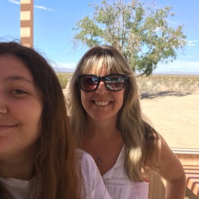 Profile Picture of Tammy Shifflett (@tamshifflett) on Twitter