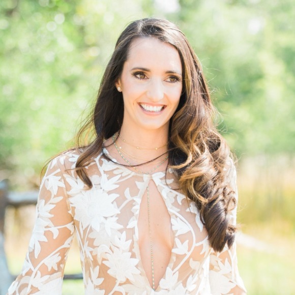 Profile Picture of Alexandra Wright (@moonflowermom) on Poshmark