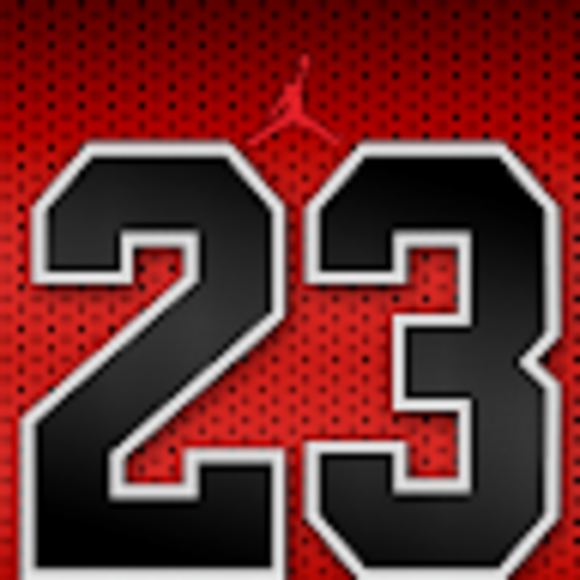 Profile Picture of Eduardo Alvarez (@alvarez3175) on Poshmark