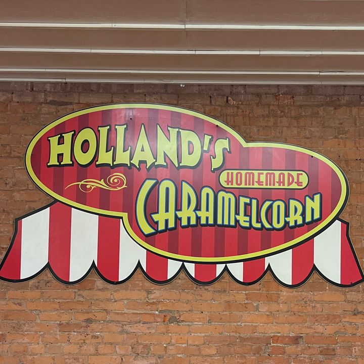 Profile Picture of Steve Helmuth (@hollandscaramelcorn) on Tiktok