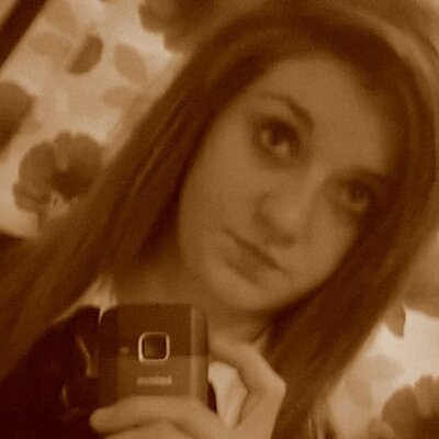 Profile Picture of Becky Deane (@Beckie1000) on Twitter