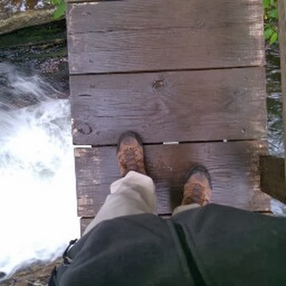 Profile Picture of Julian Pennstrom (@jtpennstrom) on Poshmark