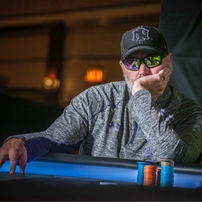 Profile Picture of Mike Lang (@IowaMikePoker) on Twitter