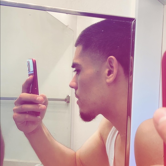 Profile Picture of Pedro Bojorquez (@pedrob1998) on Poshmark
