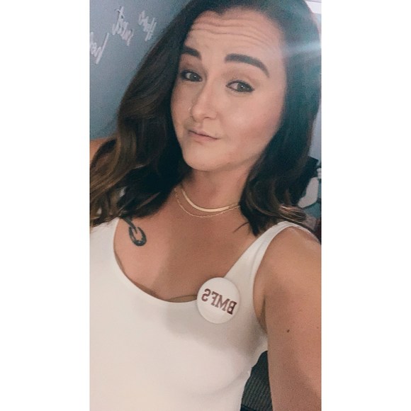 Profile Picture of Erika Heusman (@erikaheusman) on Poshmark