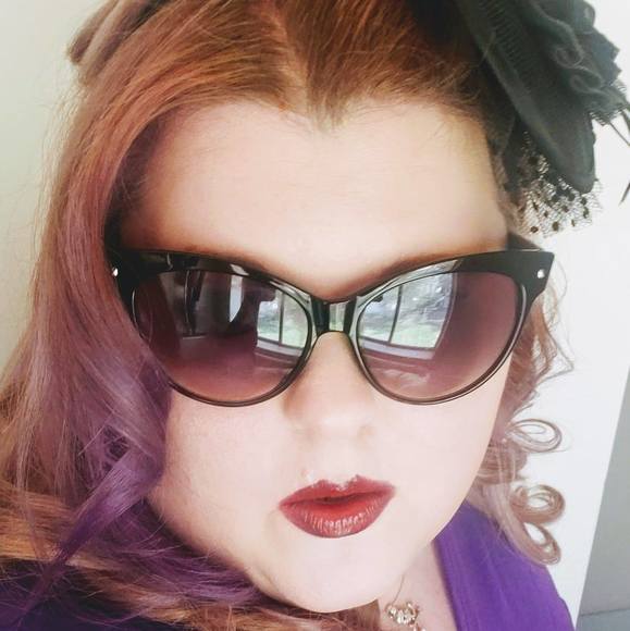 Profile Picture of Megan Tregler (@megantregler) on Poshmark