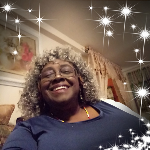 Sylvia Milhouse - Poshmark Profile Picture of Sylvia Milhouse (@sylviamilhouse) on Poshmark