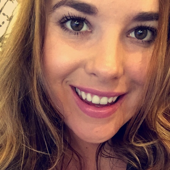 Profile Picture of Courtney Duran (@courtsnitch) on Poshmark