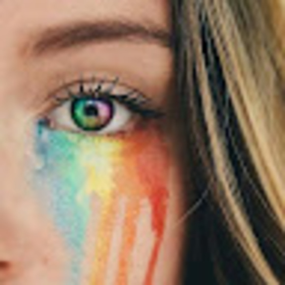 Profile Picture of Kaytie Wigal (@kaytiewigal) on Poshmark